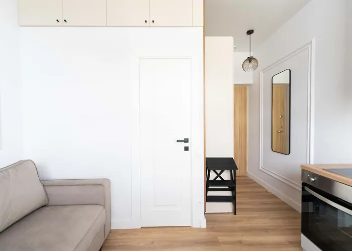 דירה Cozy And Light Near Center *